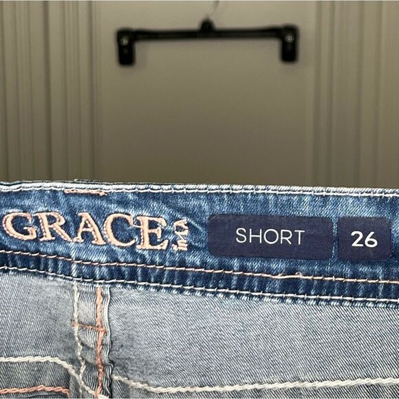 Grace In LA Surfs Up Jean Shorts Size 26 - Picture 4 of 7